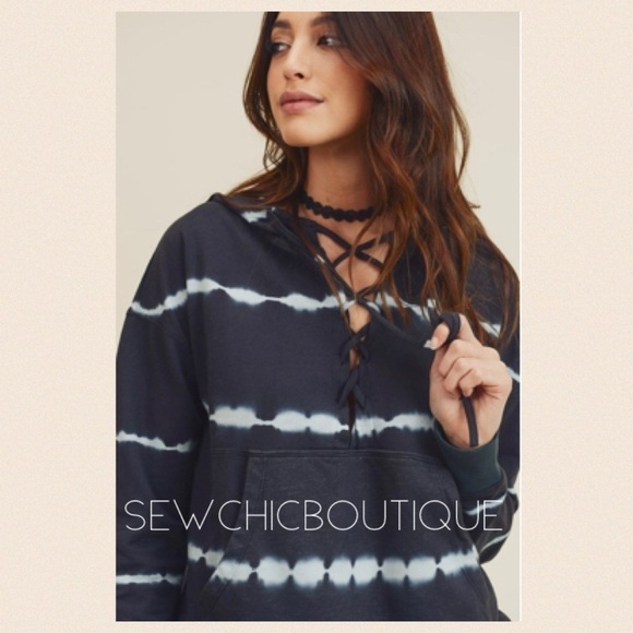 Movement Tie Dye Sweatshirt w Tie Up detail - Picture 1 of 5